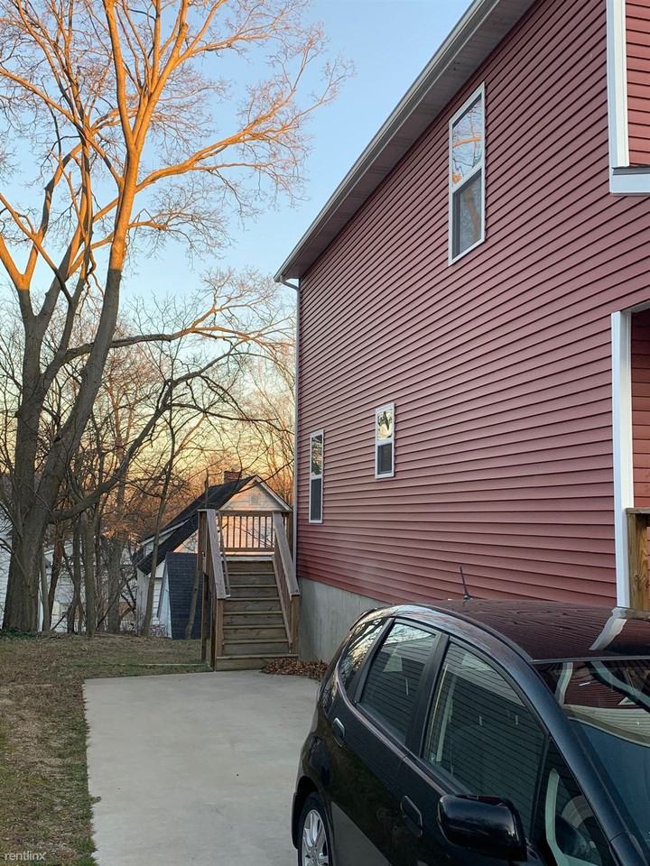 411 Stone St - Photo 2 of 18