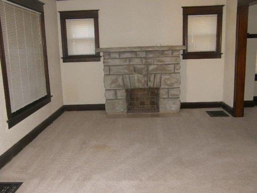 3205 E 32 St - Photo 2 of 9