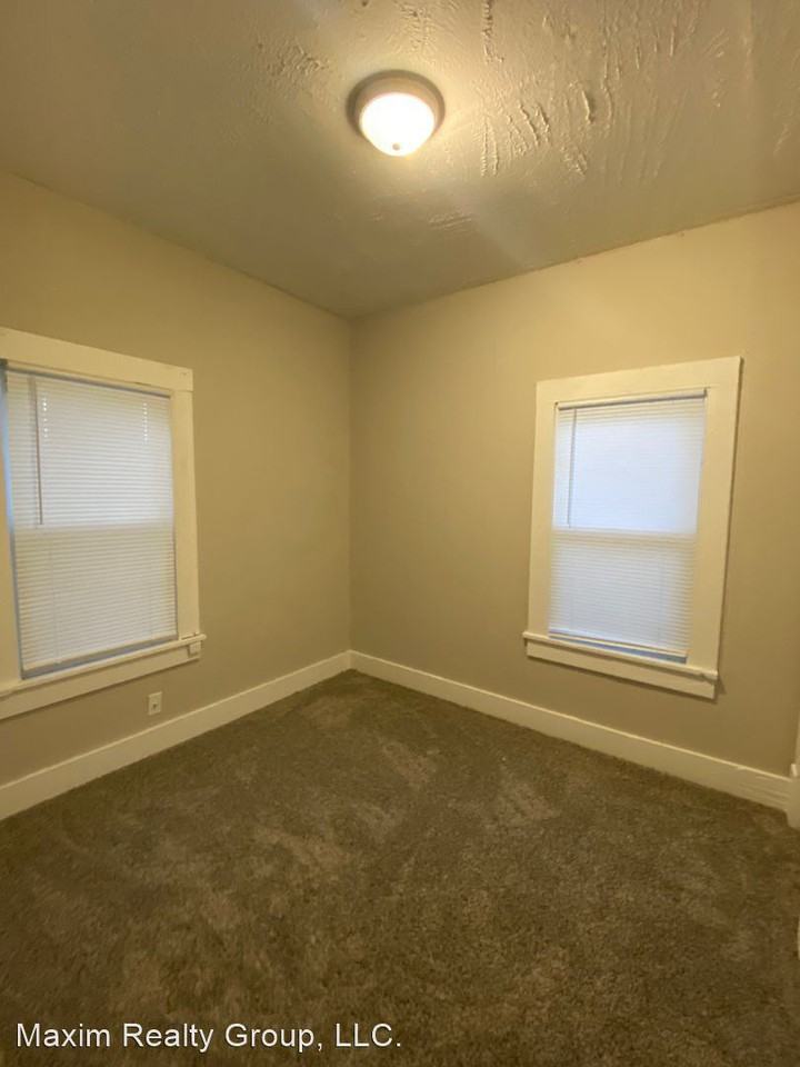 3425 Boyd St - Photo 3 of 6