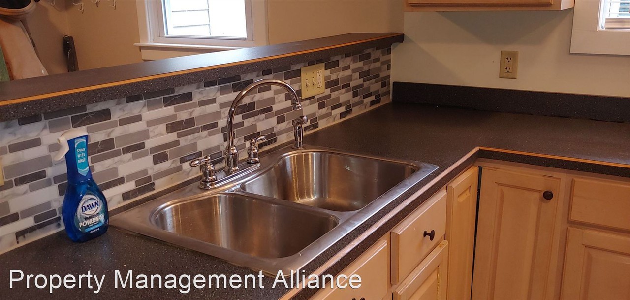 213 Garden City Drive - Photo 2 of 13