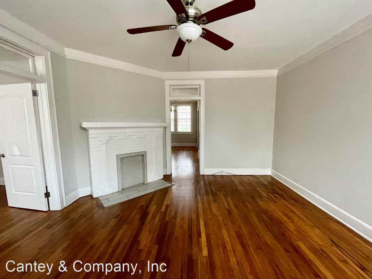 801/803 Cedar Terrace St. - Photo 2 of 18