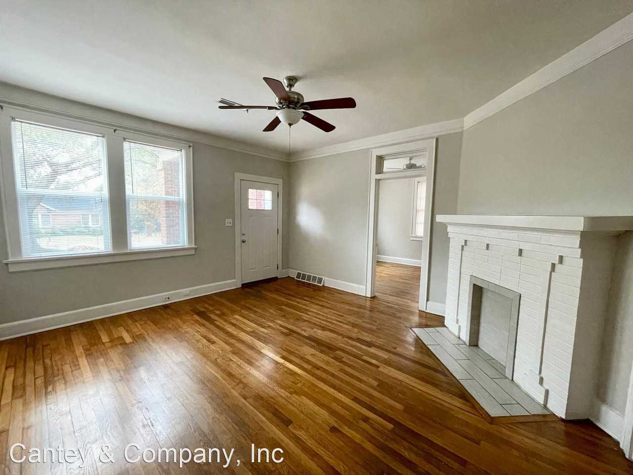 801/803 Cedar Terrace St. - Photo 3 of 18