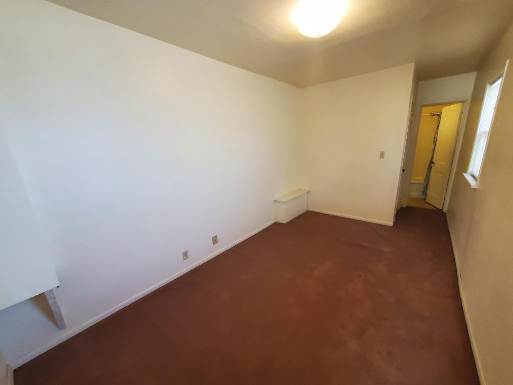 1529 Lindy Ln - Photo 3 of 21