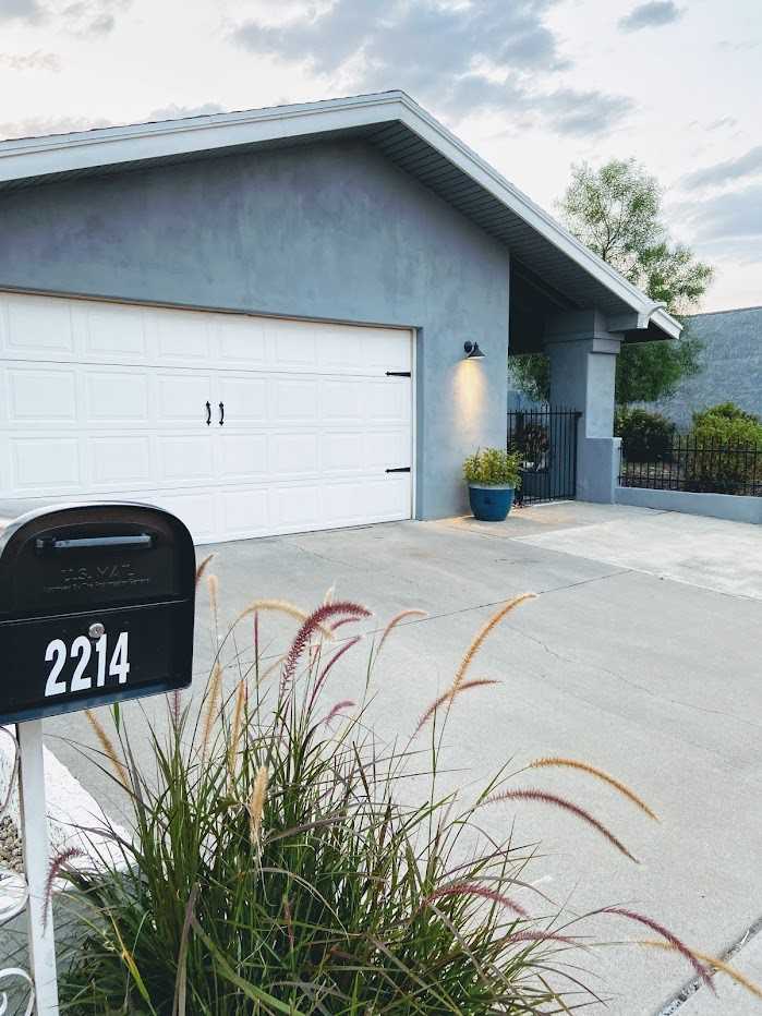 2214 N 87th Ter - Photo 3 of 22