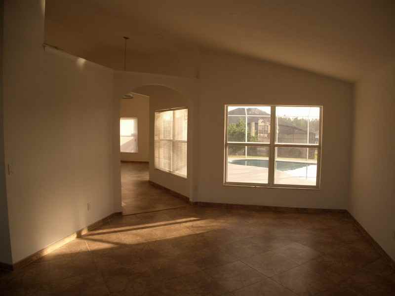 124 Henue Ct - Photo 2 of 14