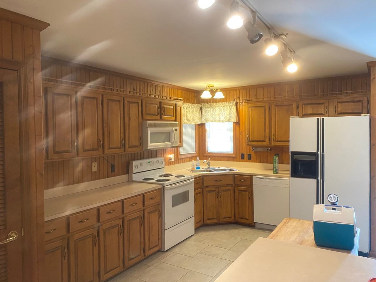 7815 Old Baxter Rd - Photo 3 of 10