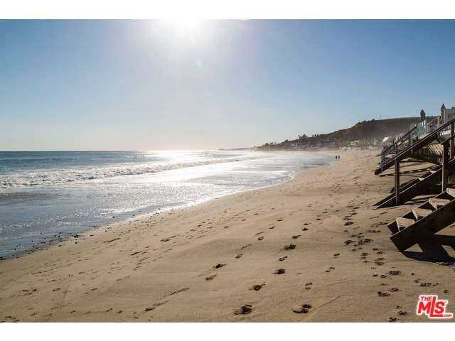 23704 Malibu Colony Rd #32 - Photo 3 of 25