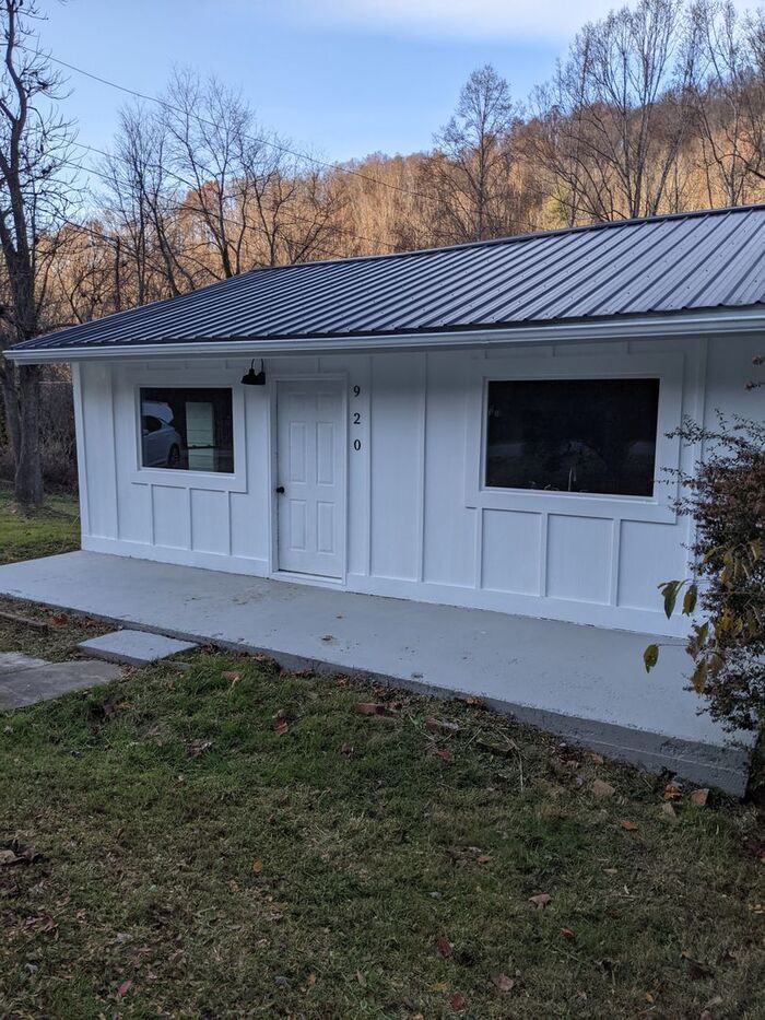 920 N Fork Rd - Photo 3 of 12