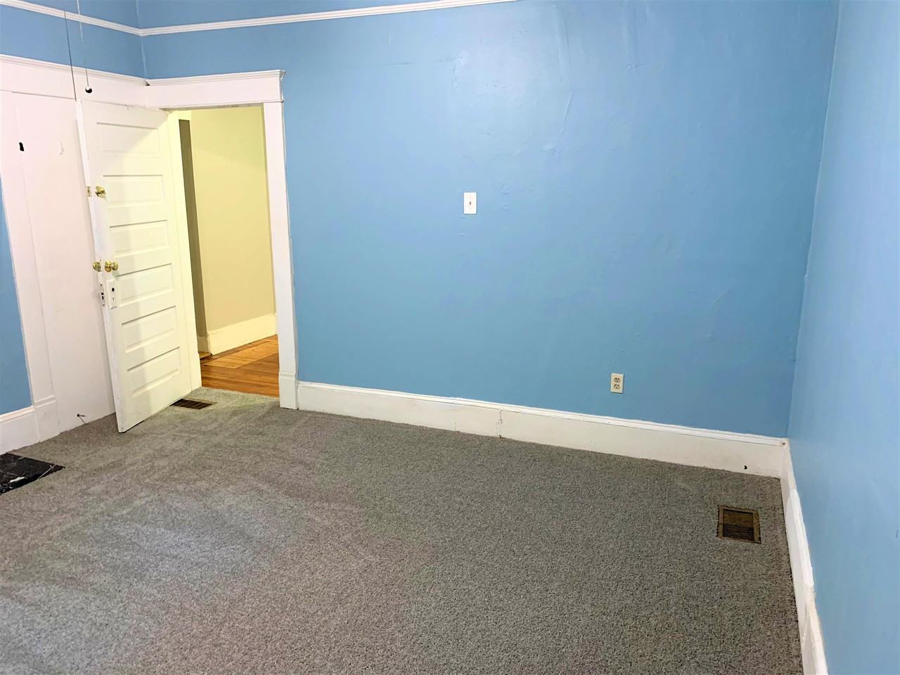 1080 Curran St Nw #A - Photo 6 of 38