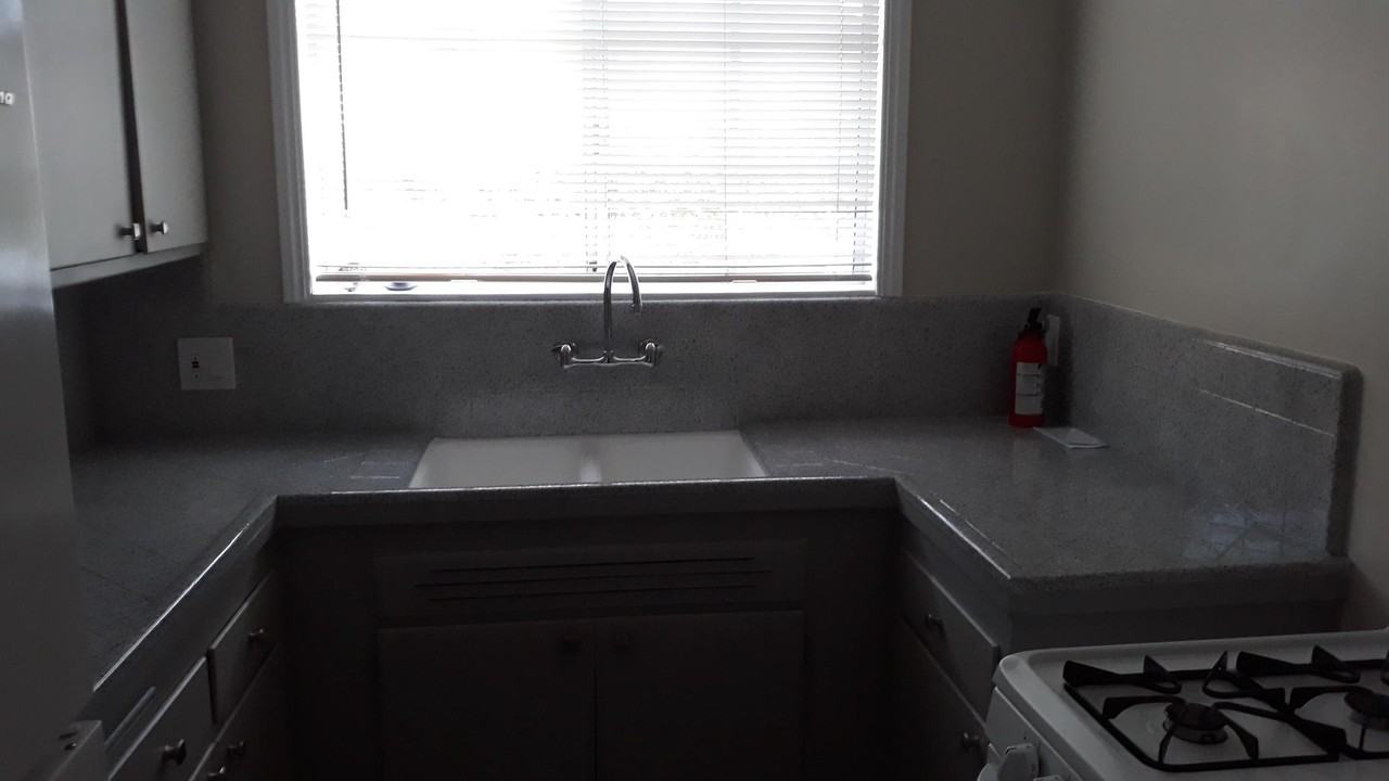 5852 David Avenue - Photo 5 of 10
