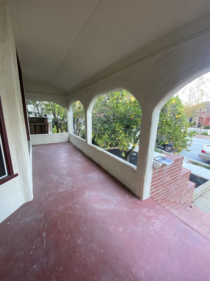 223 Tait Avenue - Photo 2 of 26