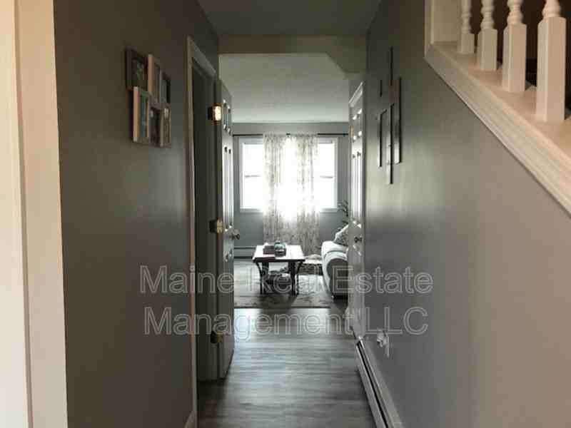 3 Avalon Ln #1 - Photo 2 of 16