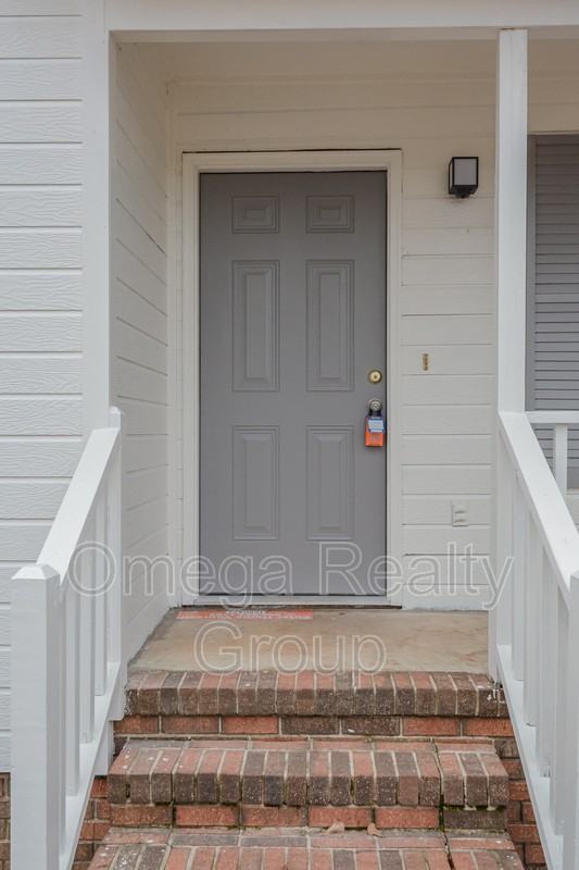 1052 25th Ave N - Photo 7 of 36
