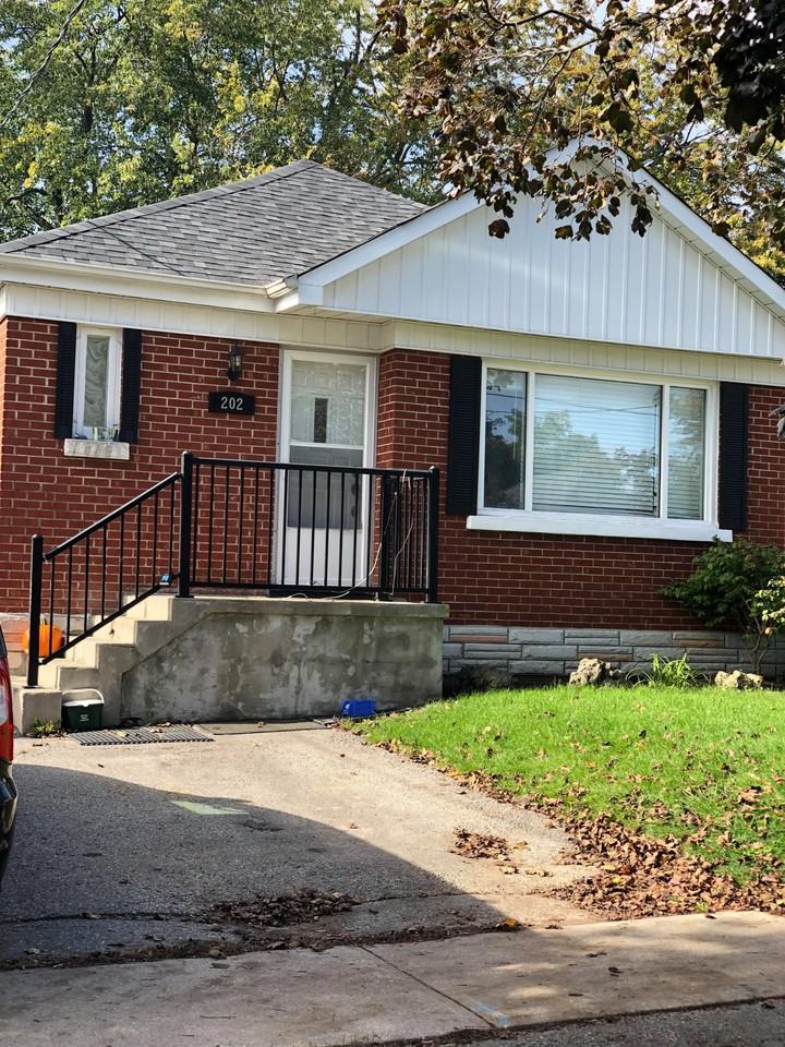 202 Cadillac Avenue South 1 Apartments 202 Cadillac Ave S, Oshawa