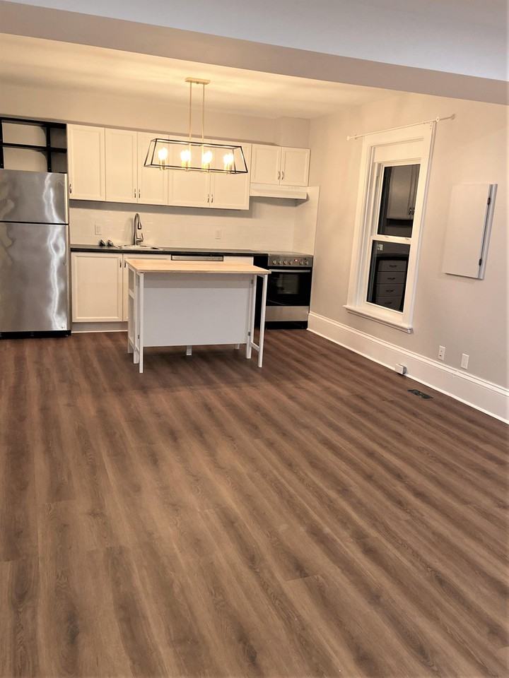 77 Scugog Street - 2 - Photo 2 of 6