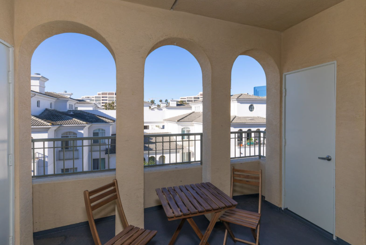 9135 Judicial Drive - Photo 3 of 13