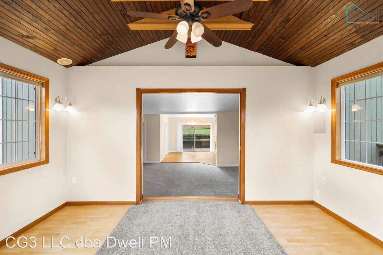 4966 Sw Texas St - Photo 3 of 39