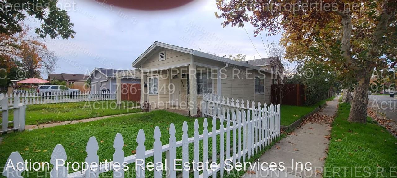 149 Cedar St - Photo 3 of 13