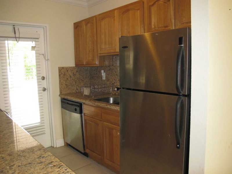 97 Edgewater Dr 102 - Photo 3 of 5