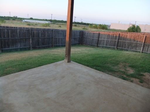 312 Chase Hill Ln - Photo 3 of 8