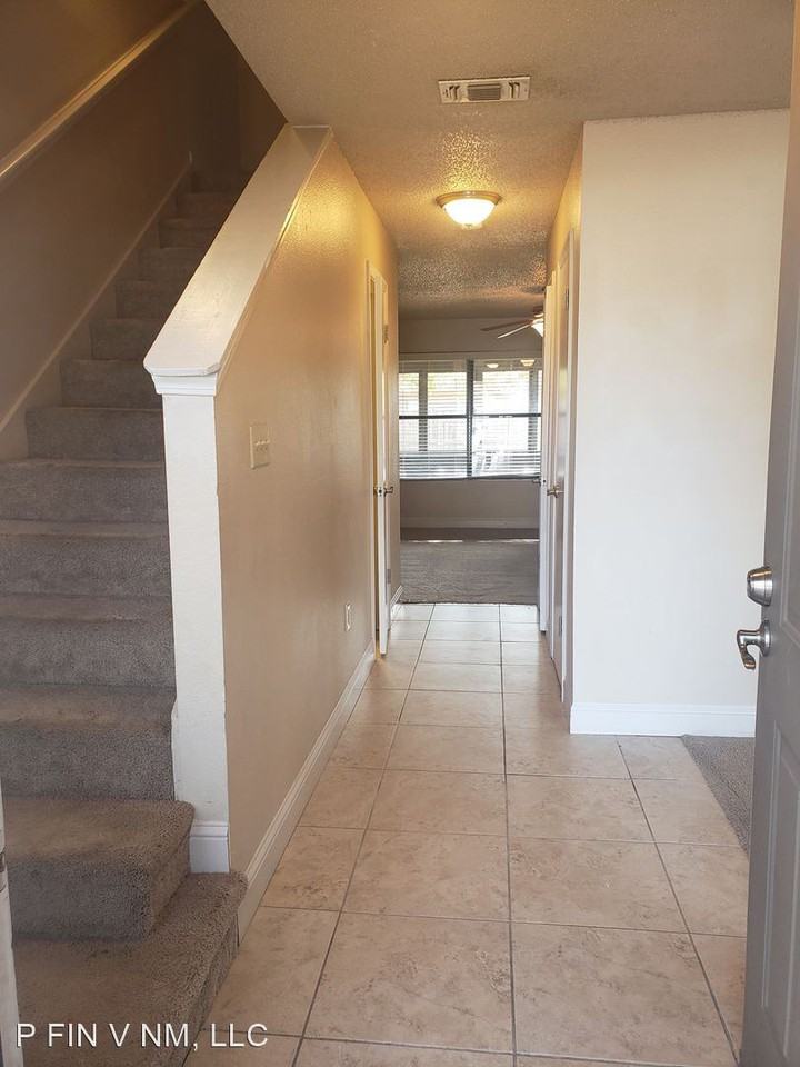 2163 Santa Clara Ct - Photo 2 of 17