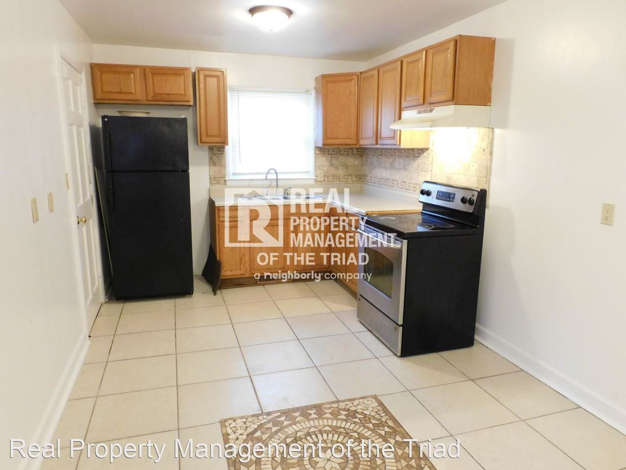 1507 Woodbriar Ave - Photo 3 of 18