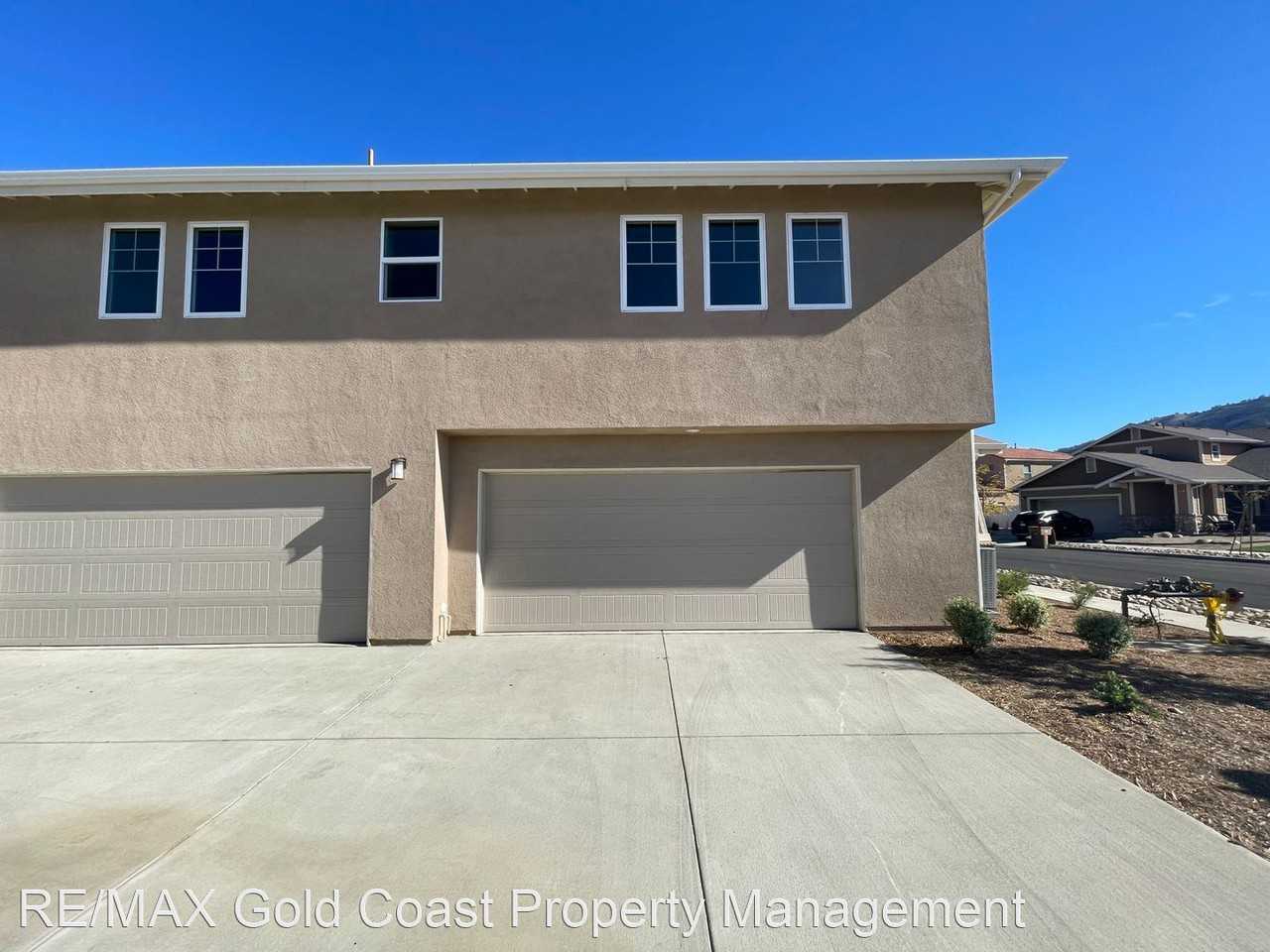 4043 Aurora Way - Photo 2 of 27