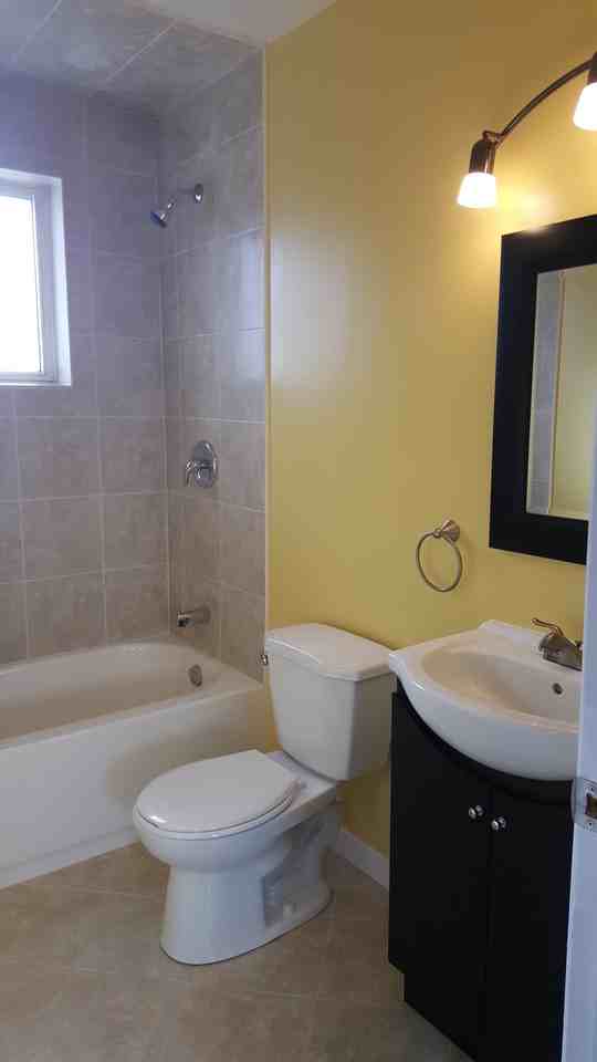 1236 West 5th St - Photo 3 of 6