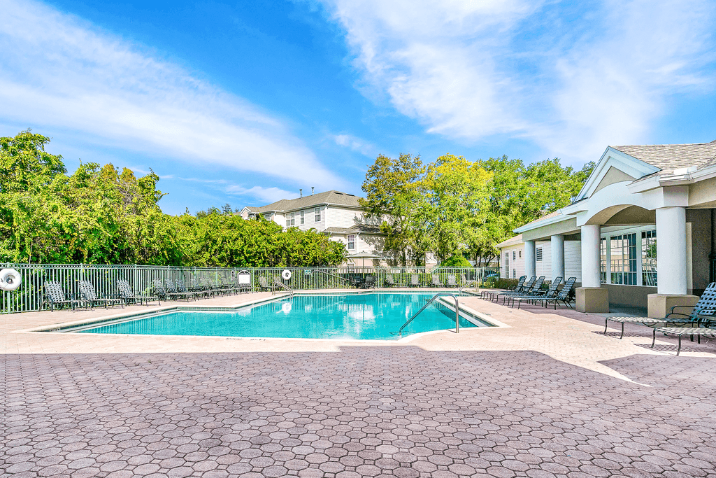 Wellington Apartments - Photo 7 of 42