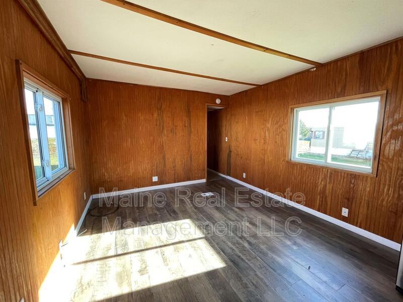 21 Diamond Ave - Photo 2 of 6