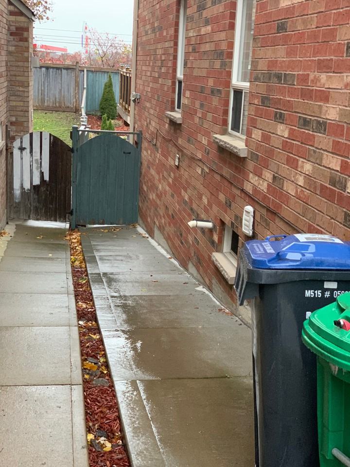 14 Pennyroyal Crescent - Photo 3 of 13