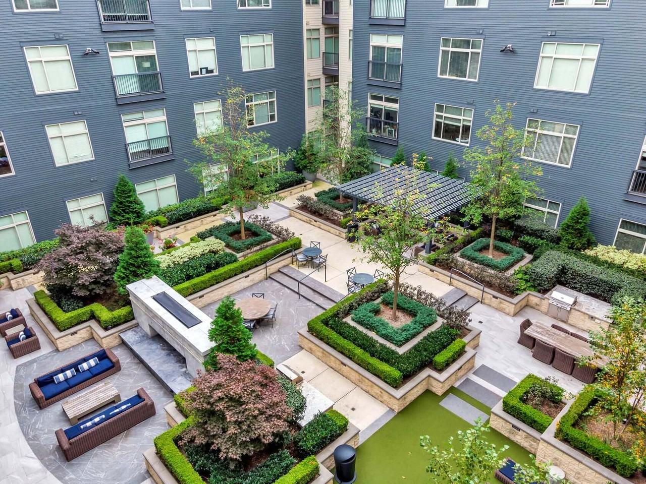 322 on North Broad - Photo 2 of 39