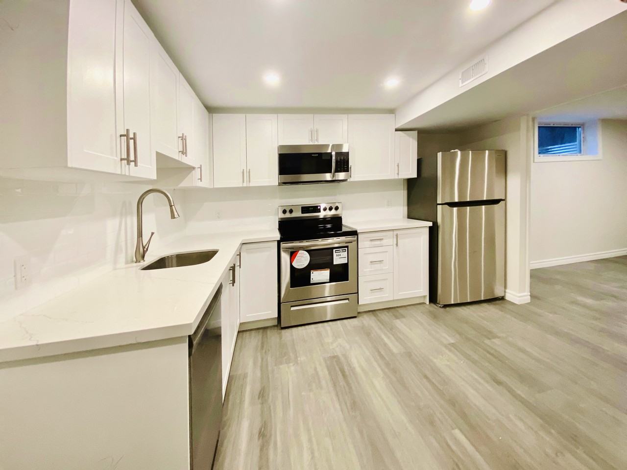 45 Blueridge Crescent Lower suit - Photo 3 of 10