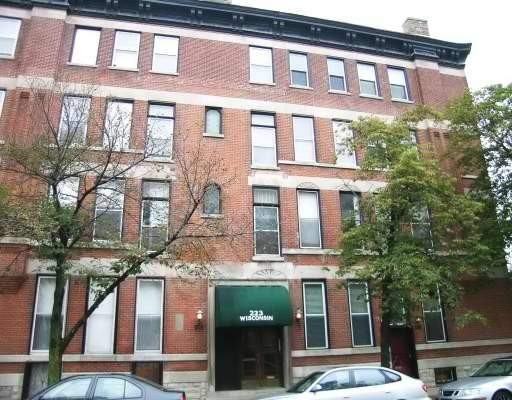 223 W Wisconsin St #3g