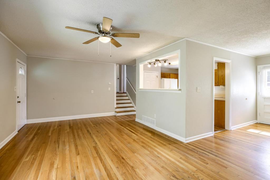 4333 N Lister Ave - Photo 3 of 19