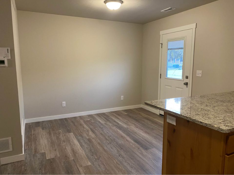 2001 Lawrence Lane #403 - Photo 4 of 12