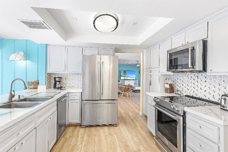 5047 Northampton Dr - Photo 2 of 26