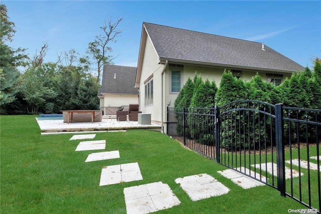 7 Buckingham Ct - Photo 3 of 35