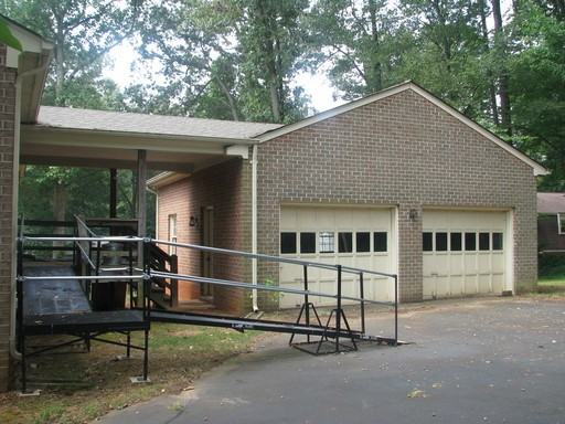 503 Eastbrook Dr - Photo 2 of 14