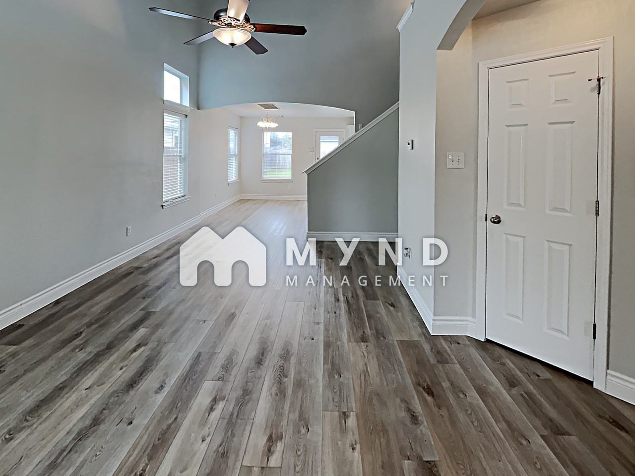 2716 Amberglow Ct - Photo 2 of 23