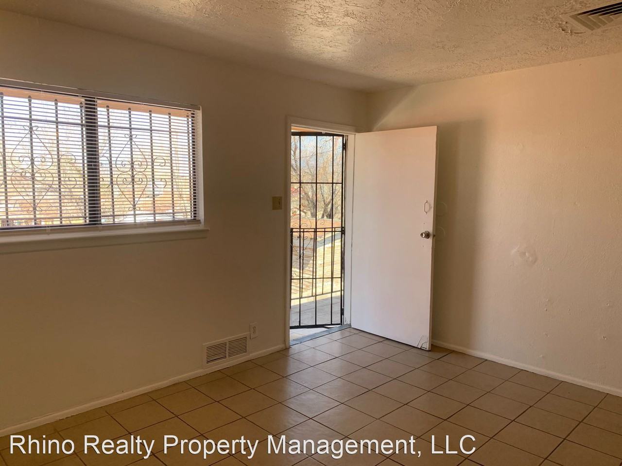 200 Pennsylvania St NE - Photo 3 of 8