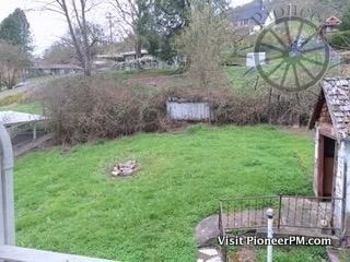 1838 NE Klamath Ave - Photo 2 of 26