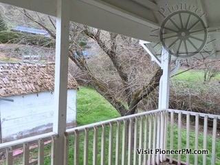 1838 NE Klamath Ave - Photo 3 of 26