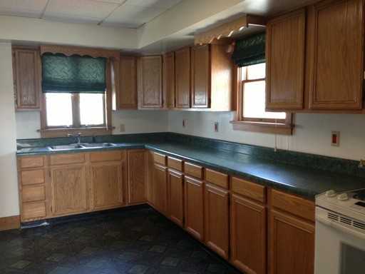 631 E Main St - Photo 3 of 14