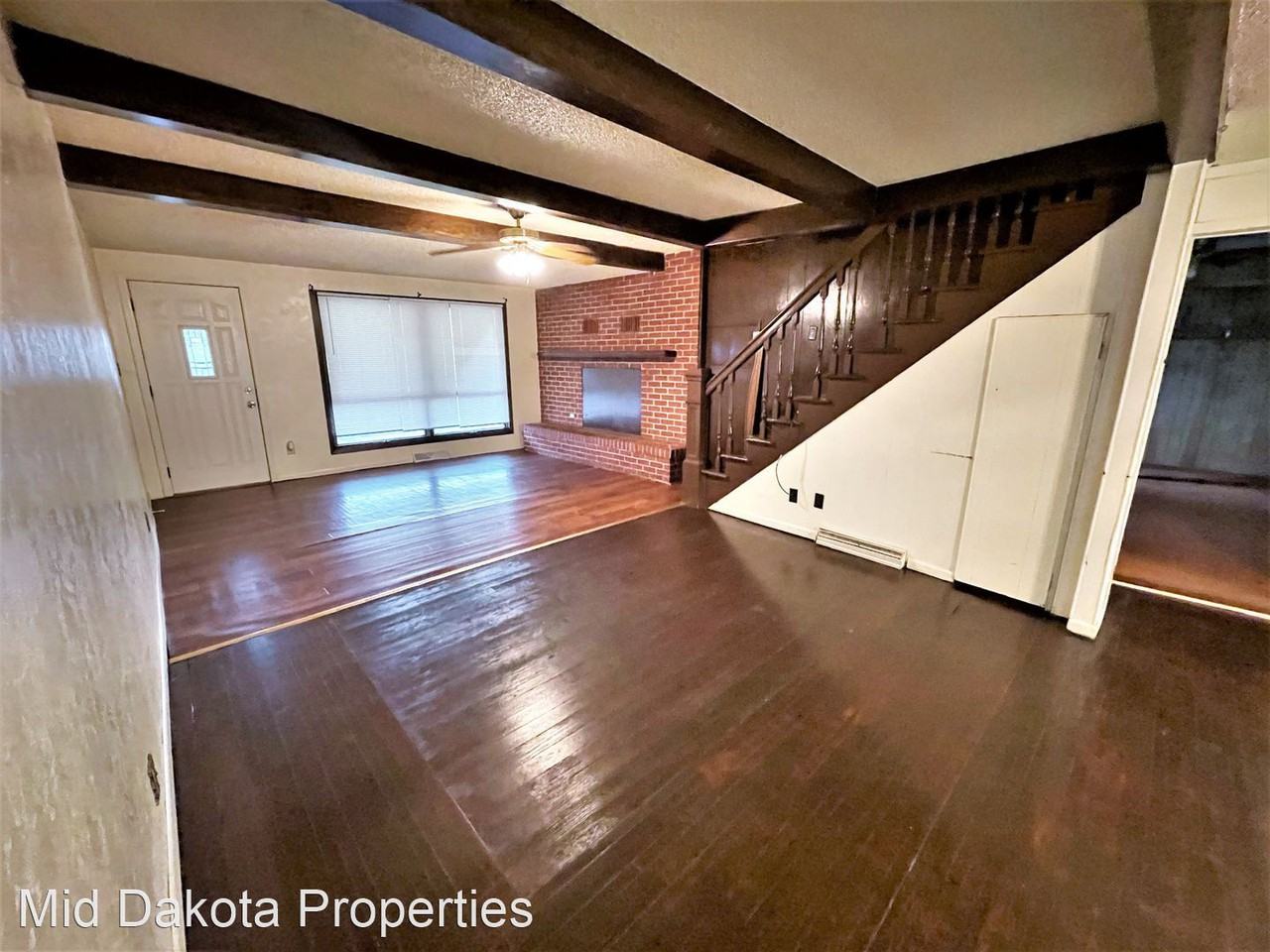 316 W 2nd - Photo 2 of 18