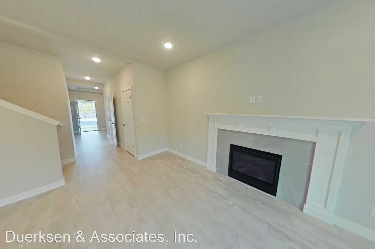 766 Willowbrook Dr - Photo 2 of 9