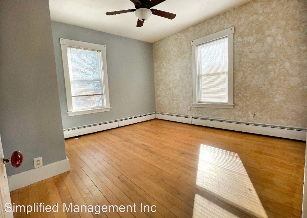 194 Pine St - Photo 3 of 23