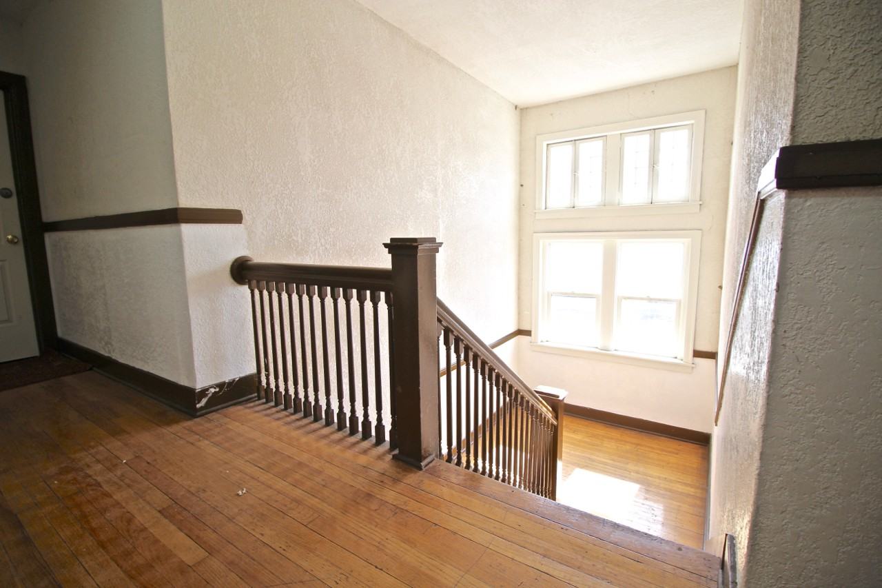 902 E 39th St #904 - Photo 5 of 19