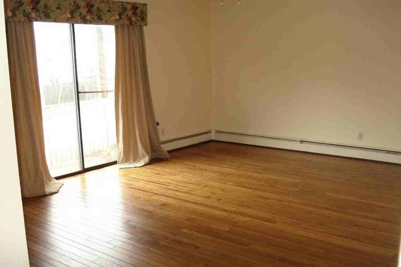 21 Enid St #C - Photo 3 of 11