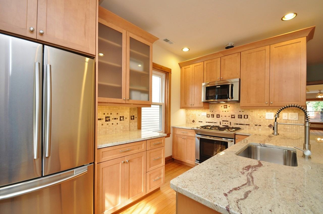 1648 N St Louis Ave #2 - Photo 3 of 18